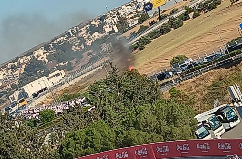 Επεισόδια και φωτιά έξω από το ΓΣΠ πριν από την έναρξη του τελικού κυπέλλου (ΦΩΤΟΓΡΑΦΙΕΣ)