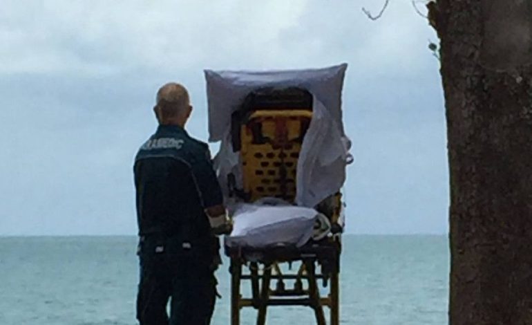 Ένα τελευταίο βλέμμα στη θάλασσα -Το δώρο ενός τραυματιοφορέα σε ετοιμοθάνατη ασθενή