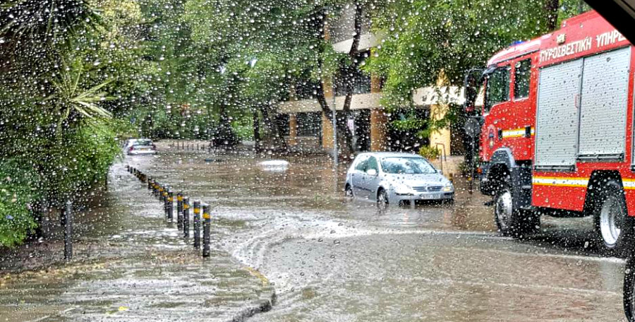 Ο καιρός στην Κύπρο το τριήμερο - Κατακλυσμός με... βροχές, καταιγίδες και χαλάζι