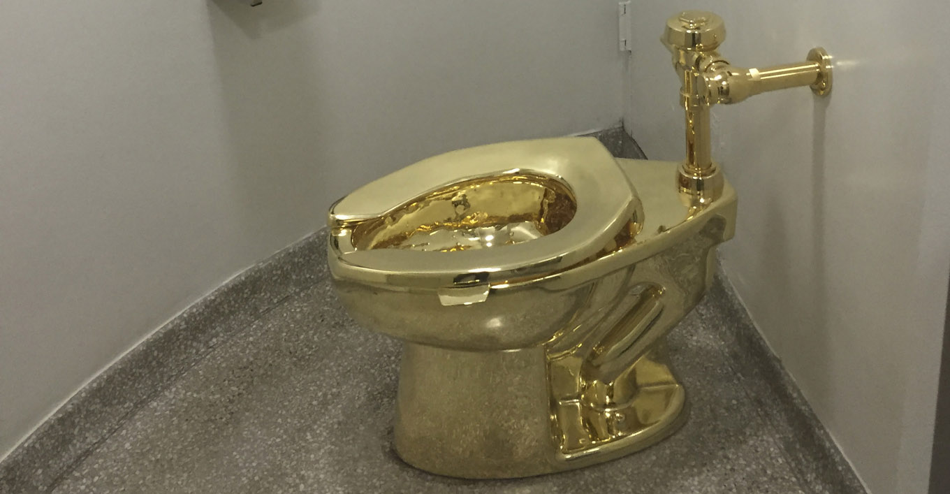 Πατέρας και γιος πρωταγωνιστές σε μεγάλα εγκλήματα: Από τη χρυσή τουαλέτα του των 1,1 εκατομμυρίων στο Λονδίνο