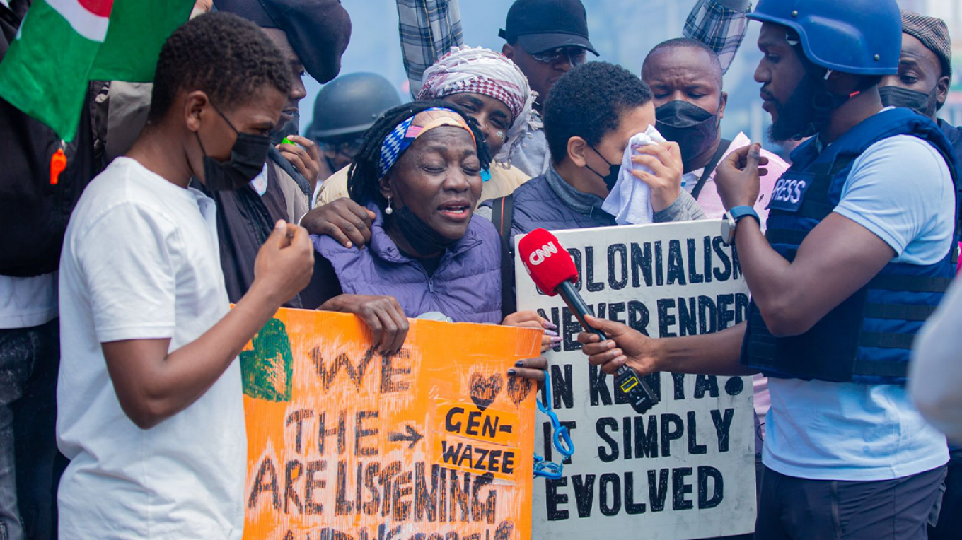 Κένυα: Θύμα των ταραχών η αδελφή του Ομπάμα - Διαδήλωνε κατά της κυβέρνησης (βίντεο)