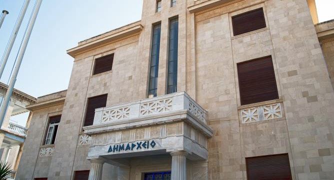 Ο Δήμος Λεμεσού καταδικάζει τα επεισόδια στο μώλο και τον βανδαλισμό σε τζαμί