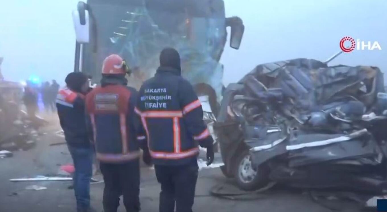 Φονική καραμπόλα με 7 οχήματα στην Τουρκία: Τουλάχιστον 10 νεκροί και 57 τραυματίες - Δείτε βίντεο