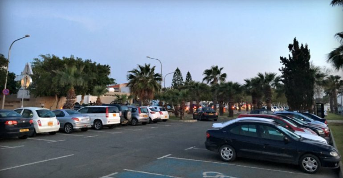 Νέο «έξυπνο» πάρκινγκ στη Μακένζι – Τι αλλάζει για οδηγούς