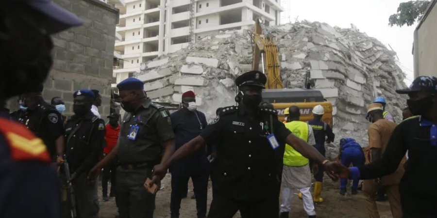 Κατάρρευση ουρανοξύστη στη Νιγηρία: Στους 6 οι νεκροί - ΒΙΝΤΕΟ