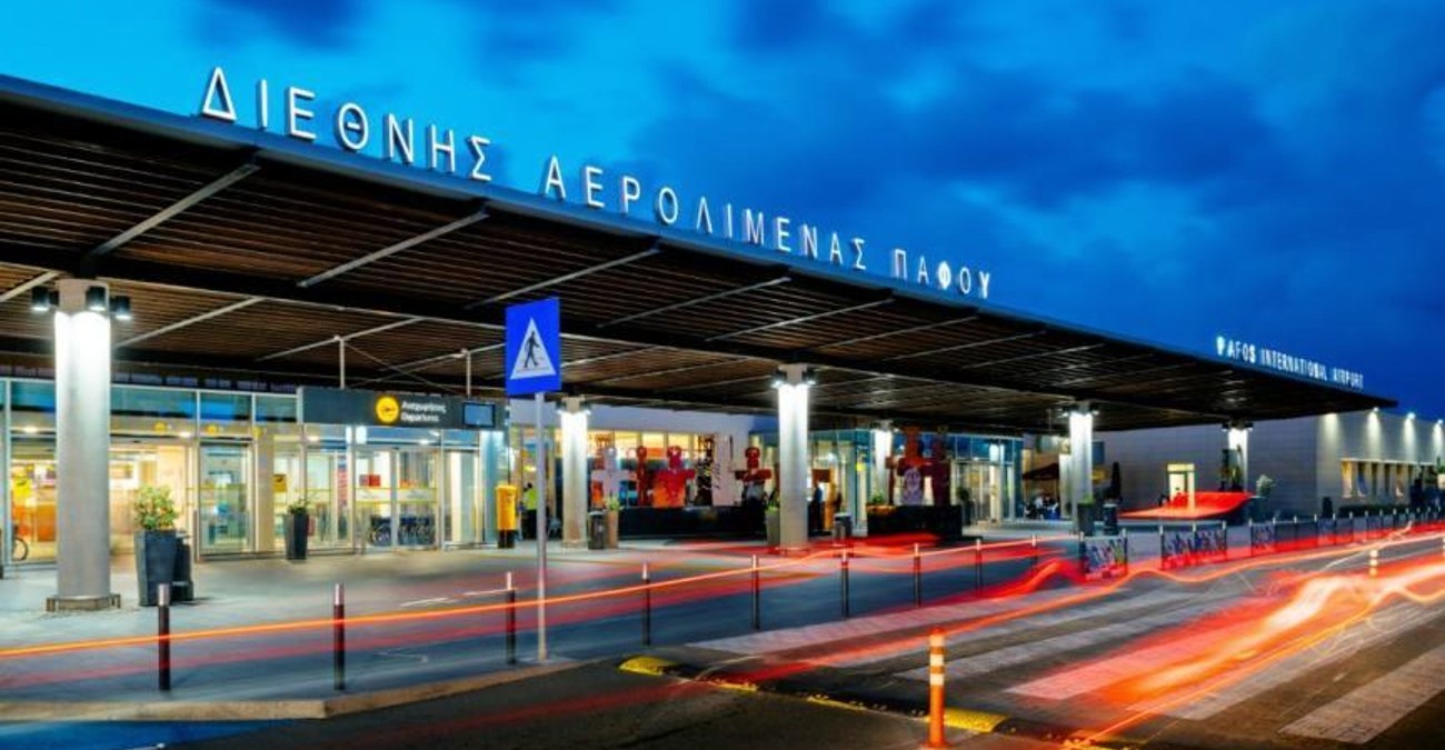 Σύσκεψη στο Μεταφορών - Βρίσκουν λύση για το αεροδρόμιο Πάφου - Εταιρεία θέλει να απολύσει δεκάδες υπαλλήλους