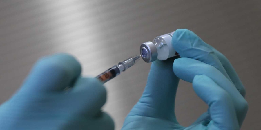 Υπ.Υγεία -Ομοσπονδία Ασθενών : «Στον πόλεμο δεν πάμε με ένα όπλο μόνο, άρα λοιπόν ‘εμβόλιο – συν’»