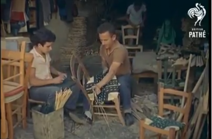 Υπέροχο βίντεο ντοκουμέντο από την καθημερινότητα στην Κύπρο το 1965. Ο πύργος της οδού Λήδρας, οι «καμηλάρηδες» και το ειδυλλιακό λιμανάκι της Κερύνειας