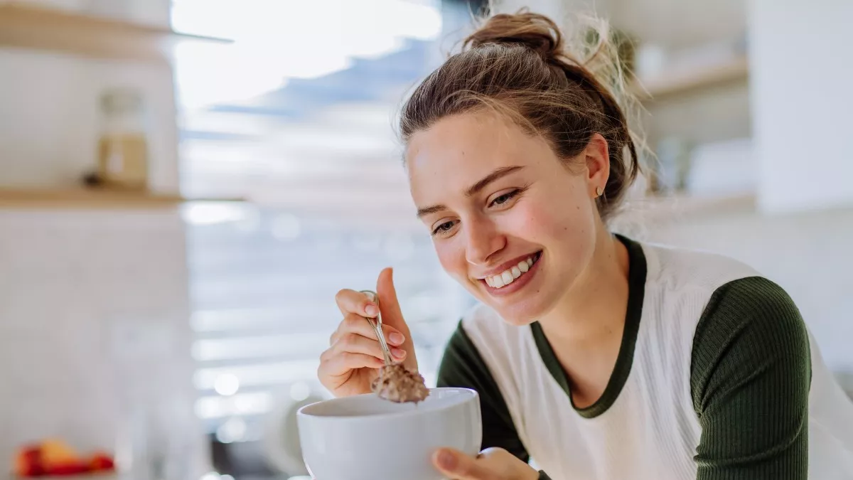 Αυτά είναι τα 10 τρόφιμα που θεωρούνται υγιεινά αλλά είναι «βόμβες» θερμίδων, ζάχαρης και αλατιού
