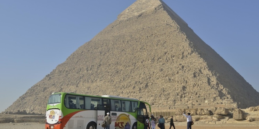 Τουλάχιστον 14 οι τραυματίες από έκρηξη που έγινε σε μικρή απόσταση από Πυραμίδες της Γκίζας 