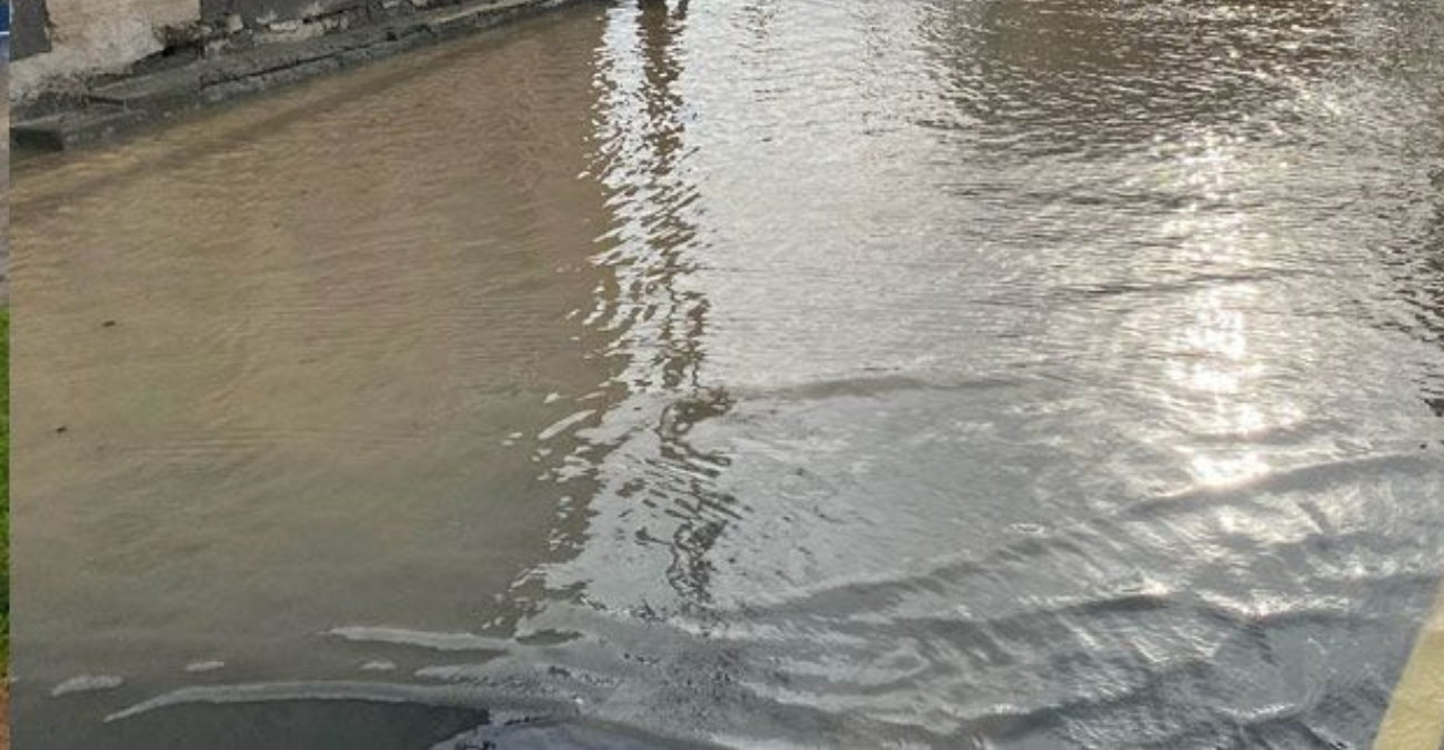 Κακοκαιρία: Βγήκαν τα συνεργεία της Πυροσβεστικής στους δρόμους - Δέχεται μεγάλο αριθμό κλήσεων από πολίτες 