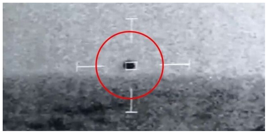 Βίντεο-ντοκουμέντο δείχνει UFO να εξαφανίζεται στη θάλασσα, επιβεβαιώνει το Πεντάγωνο