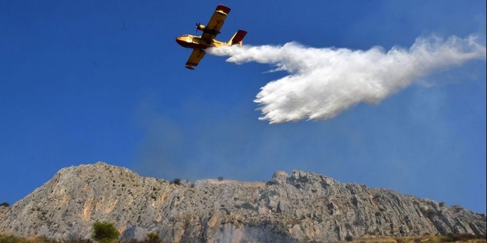 ΕΛΛΑΔΑ: Πυρκαγιές μαίνονται σε Ηλεία και Φθιώτιδα