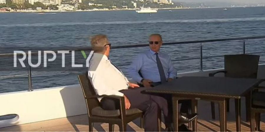 Η χαλαρή «βαρκάδα» του Πούτιν με τον Φινλανδό πρόεδρο στη Μαύρη Θάλασσα - VIDEO