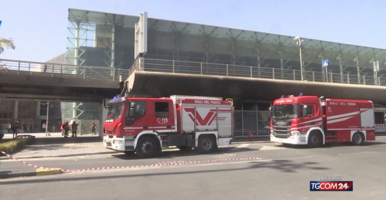 Έκλεισε το αεροδρόμιο της Κατάνιας έπειτα από έκρηξη της Αίτνας - Δείτε βίντεο