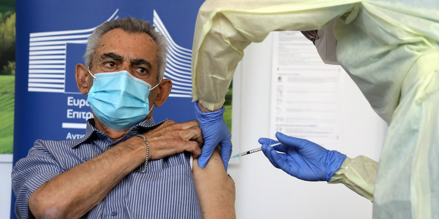 Νεκρός ο Ανδρέας Ραουνάς – Ήταν ο πρώτος πολίτης που εμβολιάστηκε στην Κύπρο σε ηλικία 84 ετών – ΦΩΤΟΓΡΑΦΙΑ 