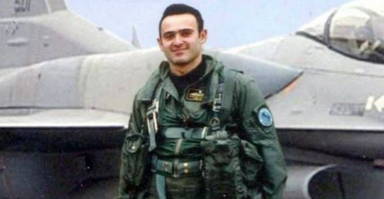Βίντεο - vτοκουμέντο 16 χρόνια μετά: Η στιγμή που το τουρκικό F-16 πέφτει στο μαχητικό του σμηναγού Ηλιάκη