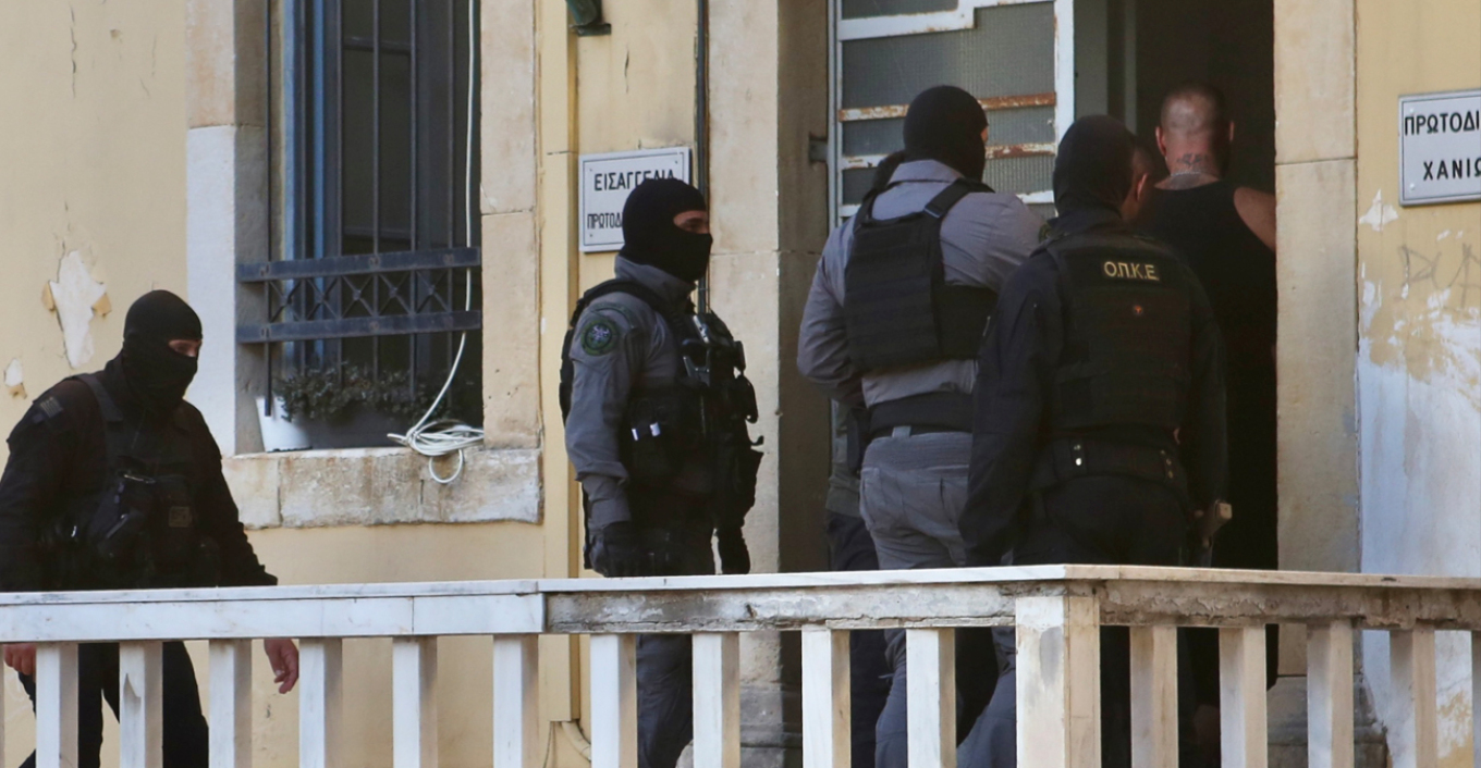 Video: Η μαφία στην Κρήτη, ο αρχιμανδρίτης με ροζ βίντεο και τα λείψανα από Κύπριο ηγούμενο