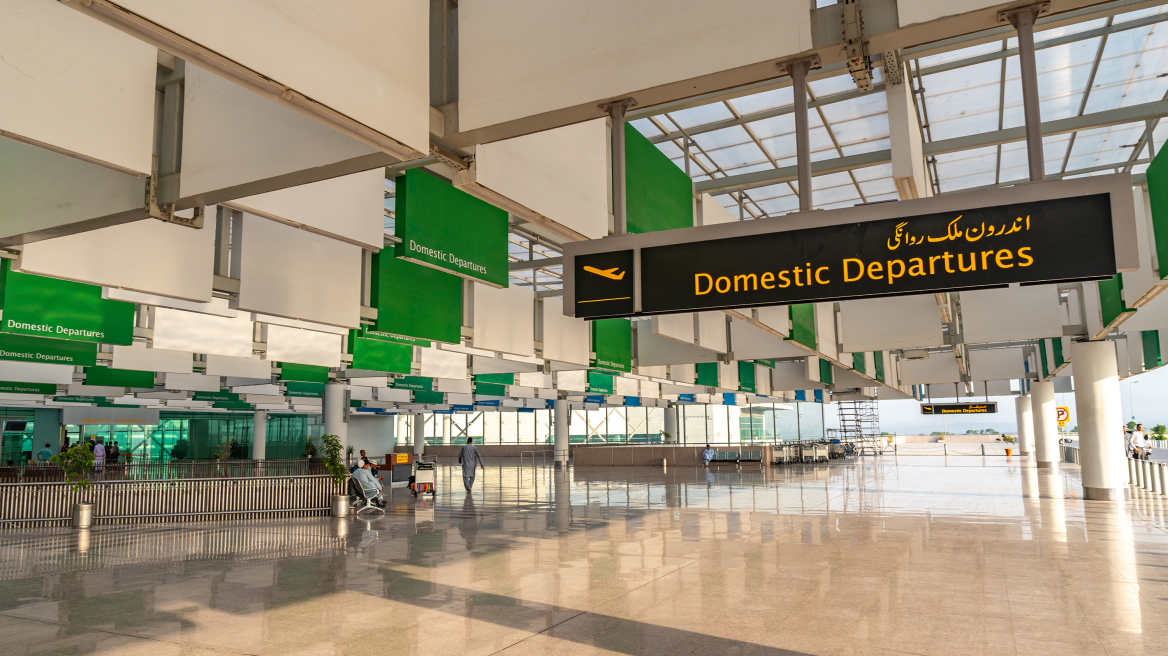 Συναγερμός στην Ασία για τον θανατηφόρο ιό Νίπα: Ενισχύονται οι υγειονομικοί έλεγχοι στα σύνορα και τα αεροδρόμια