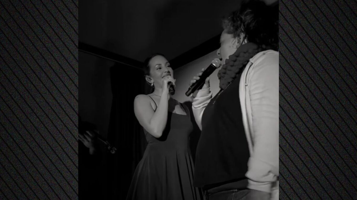 Η Ανδρομάχη τραγούδησε μαζί με τη Ματούλα Ζαμάνη στην Τήνο