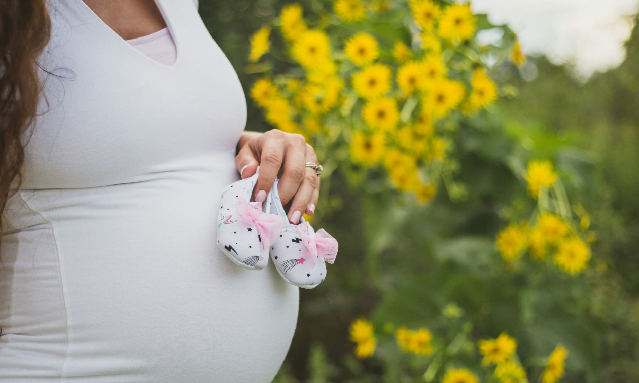 Σπάνιο περιστατικό: Γυναίκα γέννησε δίδυμα με διαφορετικούς πατέρες