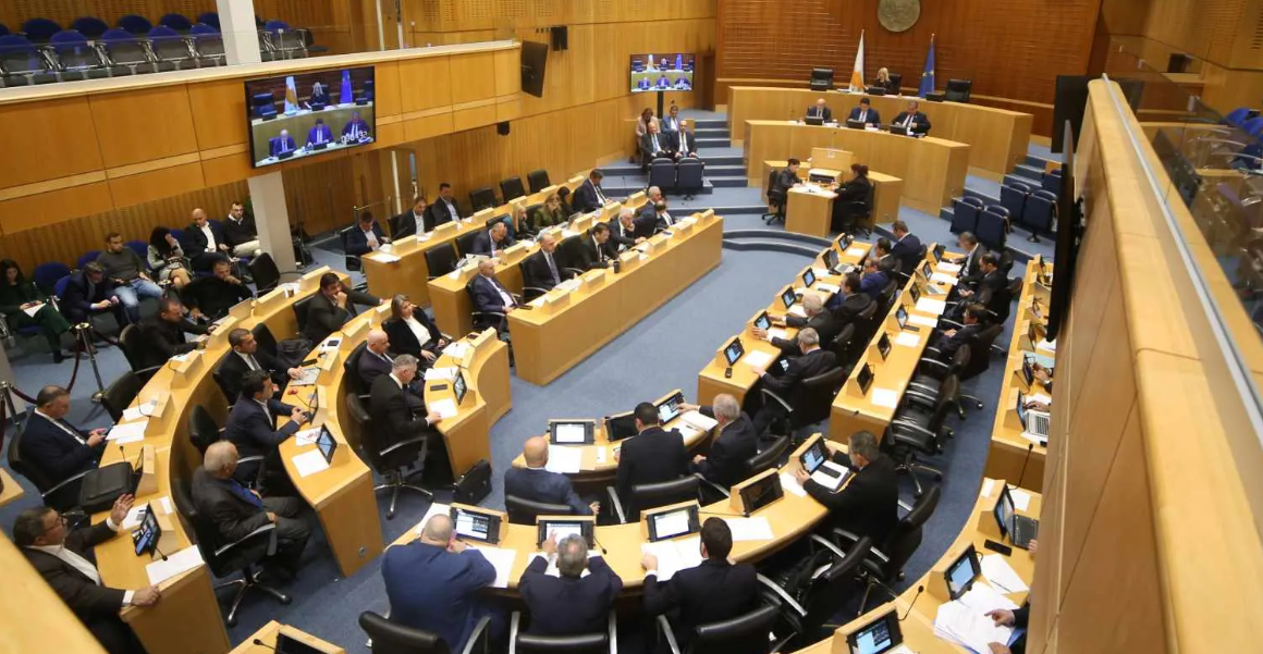 Βουλή: Πρεμιέρα στην Επιτροπή Οικονομικών για την συζήτηση του Προϋπολογισμού 2026