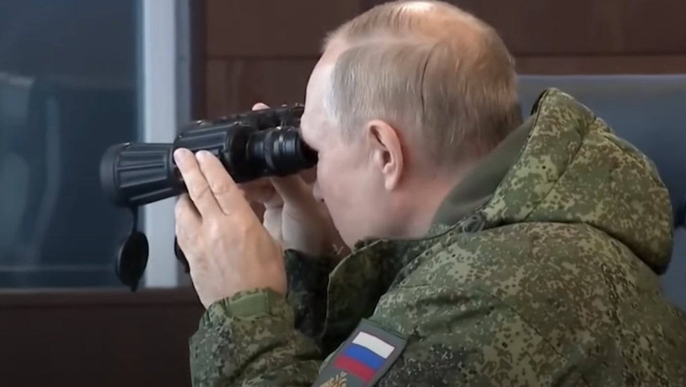 Η Ρωσία κάνει πρόβες ανάπτυξης τακτικών πυρηνικών όπλων με εικονικές κεφαλές