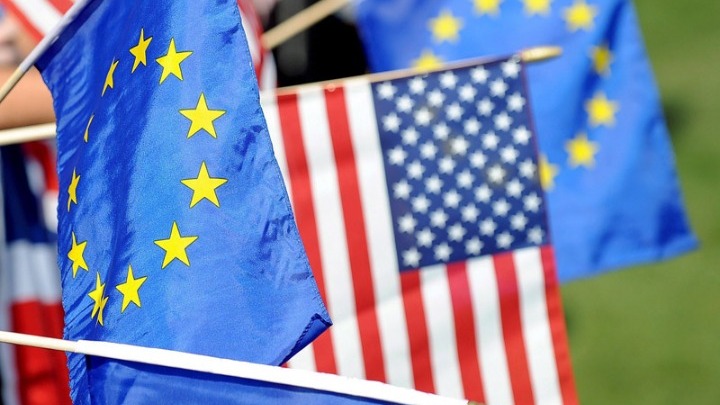 Η ΕΕ συνεχίζει να έχει «βαθιές διαφωνίες» με τις ΗΠΑ για το εμπόριο
