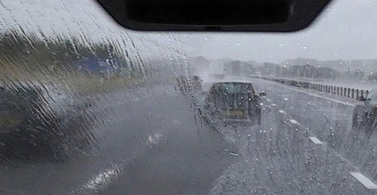 Συσσώρευση μεγάλης ποσότητας νερού σε οδόστρωμα στη Λευκωσία - Δείτε σε ποιο σημείο 