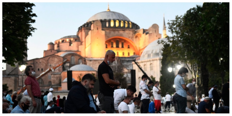 Προκλητική η Τουρκία: 'Θα πρέπει να δουν τι έπαθαν στο Αιγαίο όσοι δεν έδωσαν σημασία στη σημαία μας'