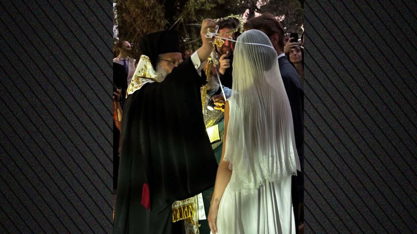 Ο Νικόλας Νιάρχος παντρεύτηκε χθες στην Σπετσοπούλα - Δείτε φωτογραφία