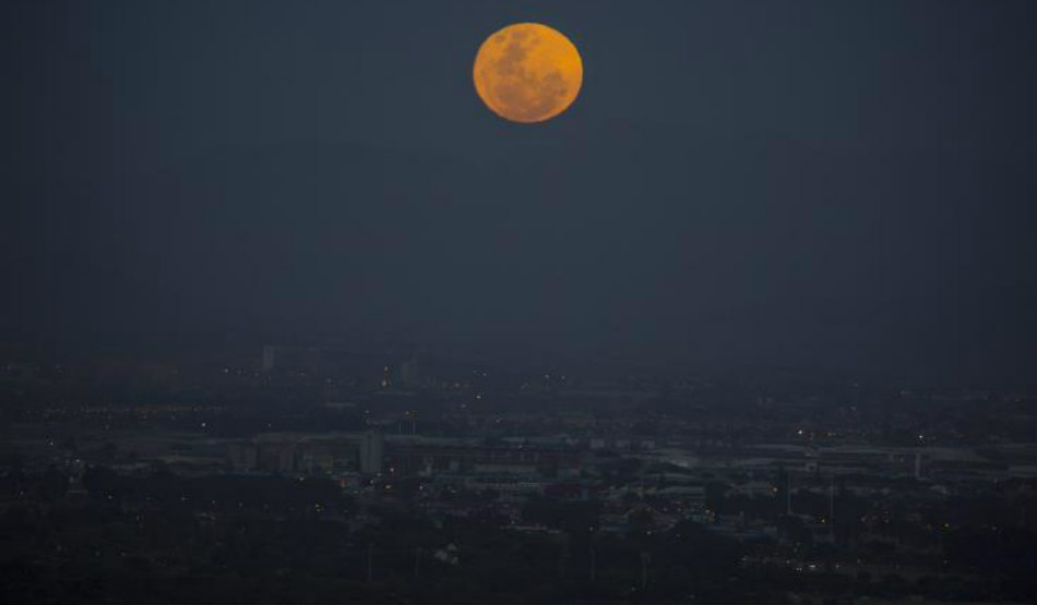 Εντυπωσιακό θέαμα στις 3 Δεκεμβρίου στους ουρανούς και της Κύπρου – Γιομάτο φεγγάρι θα είναι σε απόσταση «αναπνοής» από τη Γη 