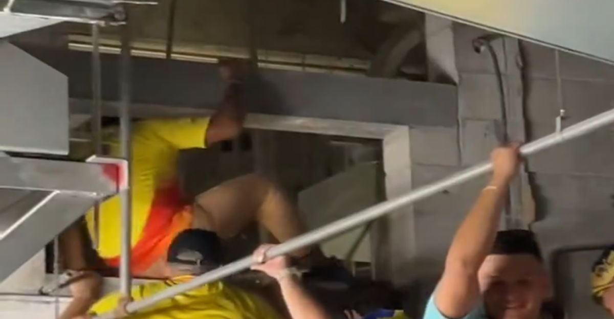 Εικόνες χάους πριν τον τελικό του Copa America: Οπαδοί έμπαιναν στο γήπεδο από τους αεραγωγούς