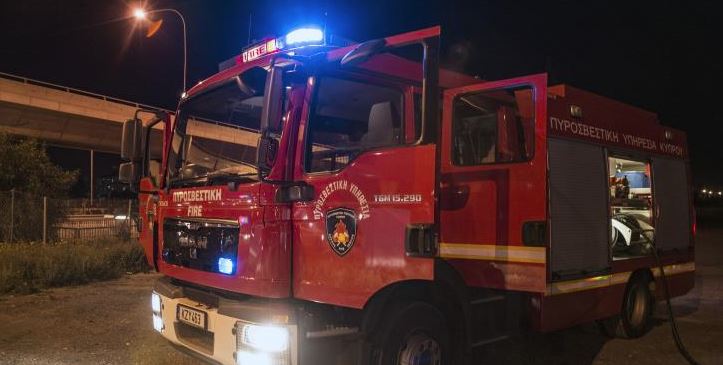 ΠΑΦΟΣ: Ξηρά χόρτα και άγρια βλάστηση κατέκαψε φωτιά στην Σταυροκόνου