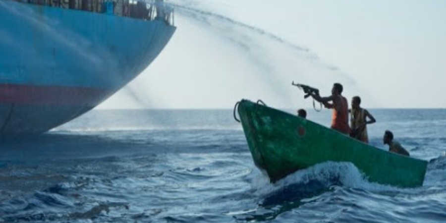 ΕΛΛΑΔΑ: Στιγμές αγωνίας για τρεις ναυτικούς που κρατούνται όμηροι από πειρατές