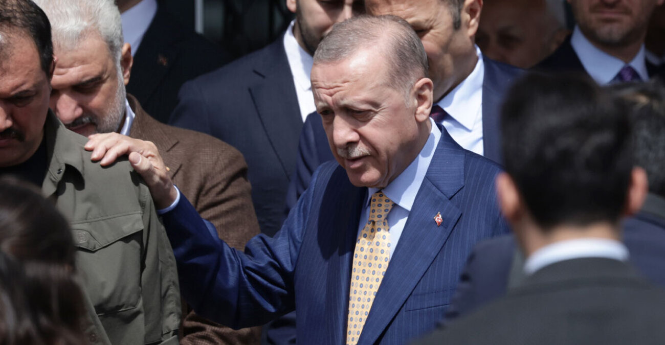 Τουρκία: Τριπλή ήττα για Ερντογάν στις αυτοδιοικητικές εκλογές - Οι Τούρκοι των τιμώρησαν, γράφει το Reuters