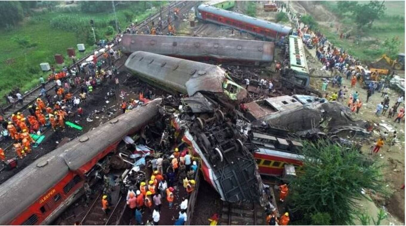 Αυτή είναι η πιθανή αιτία που προκάλεσε τη σιδηροδρομική τραγωδία στην Ινδία  