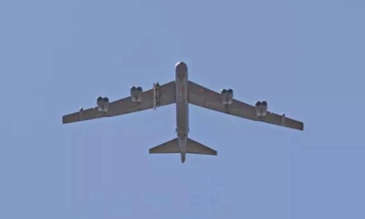 Αν δεις αυτό το αεροπλάνο στον ουρανό, κάνε τον σταυρό σου και... τρέχα