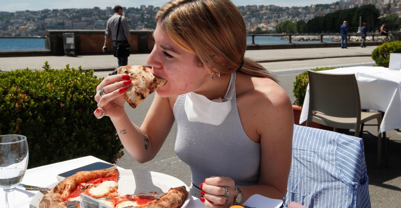 «Θερίζει» η ακρίβεια στο φαγητό σε όλη την Ευρώπη – Από την πίτσα μέχρι τα fish and chips