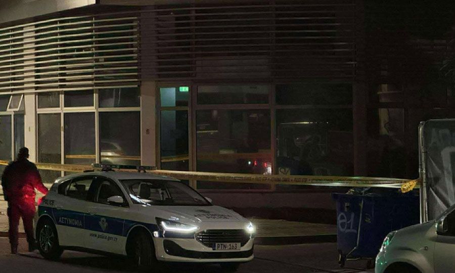 Στο κελί ο 34χρονος που φέρεται να έριξε ναυτική φωτοβολίδα προς τους Αστυνομικούς πριν το ΑΕΛ-Απόλλων 