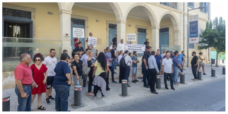 ΛΕΜΕΣΟΣ: Κάτοικοι και καταστηματάρχες της οδού Νίκου Παττίχη - 'Μην στείλετε κόσμο στην ανεργία'