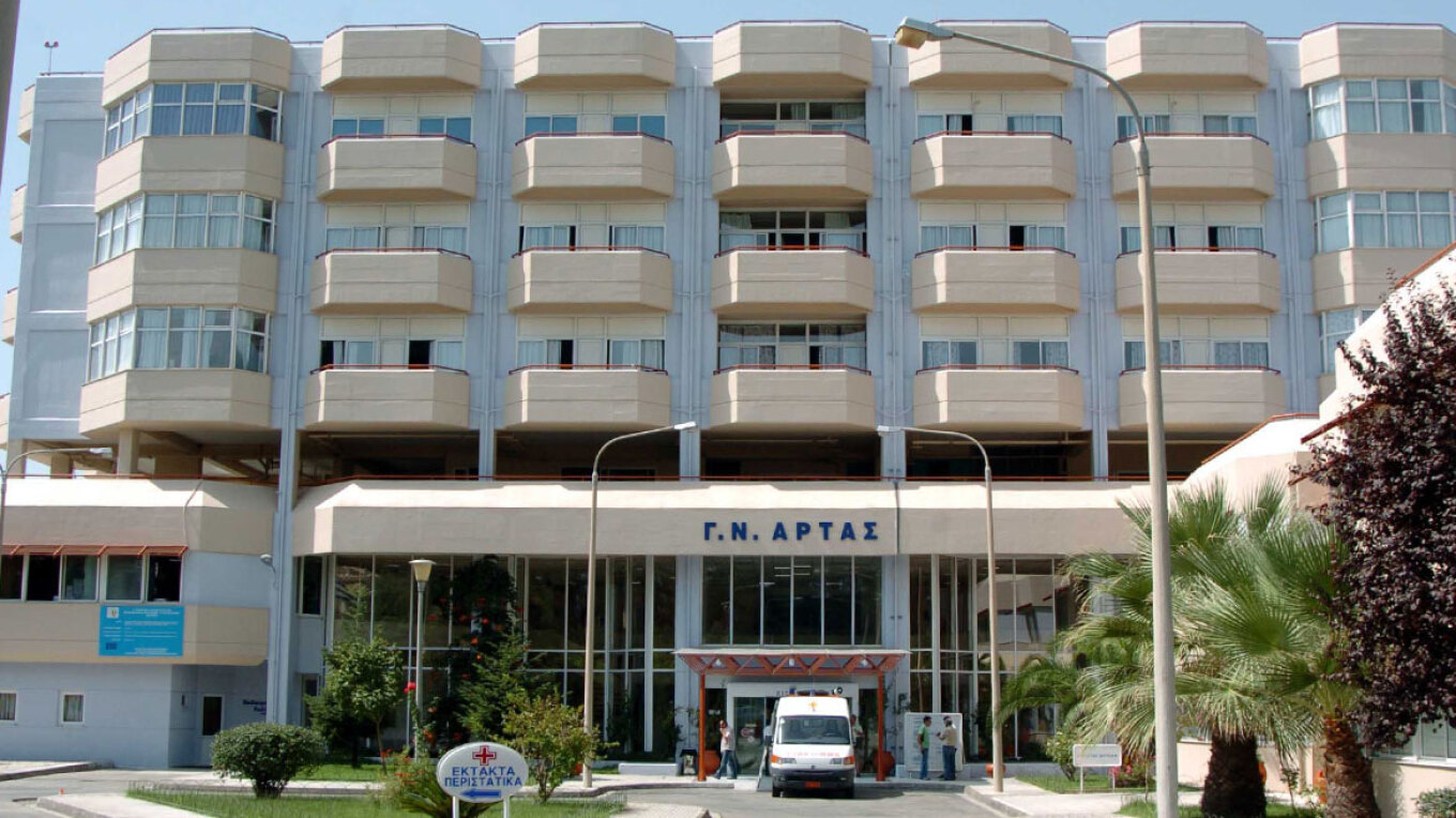 Ανέκτησαν τις αισθήσεις τους μετά από ανάνηψη 20 λεπτών τα δύο παιδιά που ανασύρθηκαν από τον Άραχθο