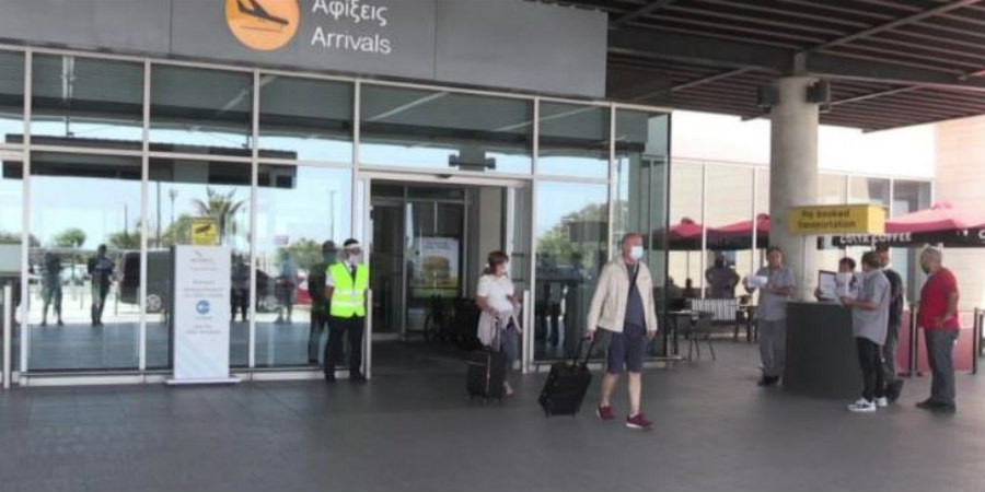  Συνελήφθη φυγόδικη στον αερολιμένα Πάφου - Εκκρεμούσε διεθνές ένταλμα σύλληψης