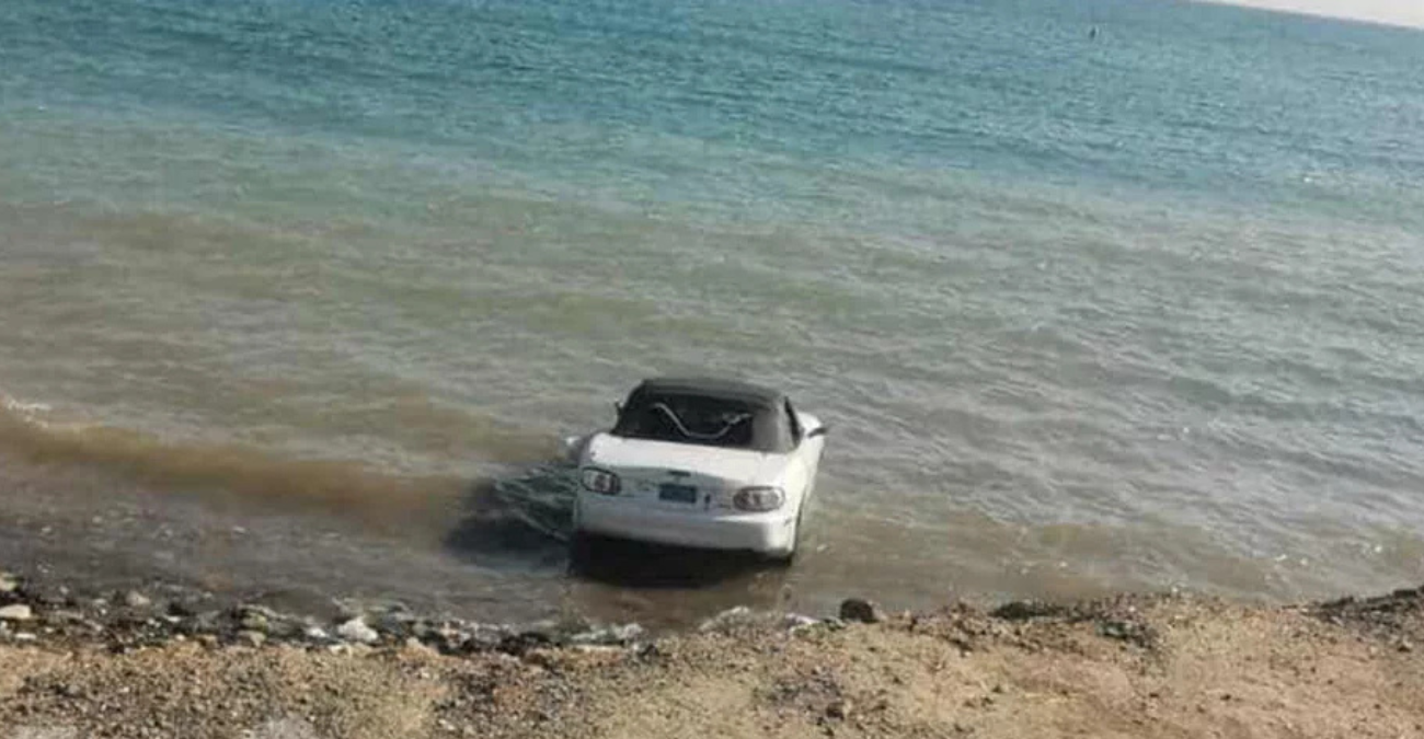 Απίστευτο περιστατικό στη Λεμεσό: Πολίτης έριξε το αυτοκίνητο στη θάλασσα - Φωτογραφίες