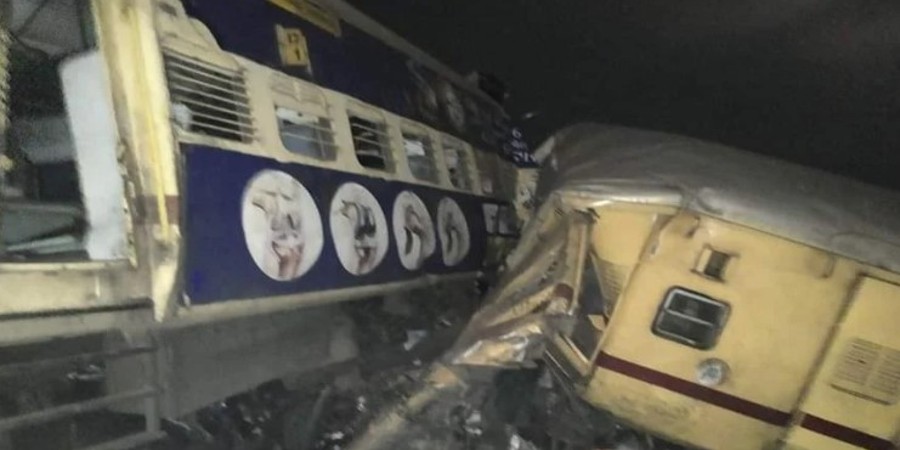 Σιδηροδρομικό δυστύχημα στην Ινδία: Τουλάχιστον 13 νεκροί και δεκάδες τραυματίες μετά από σύγκρουση τρένων - Ποια η αιτία