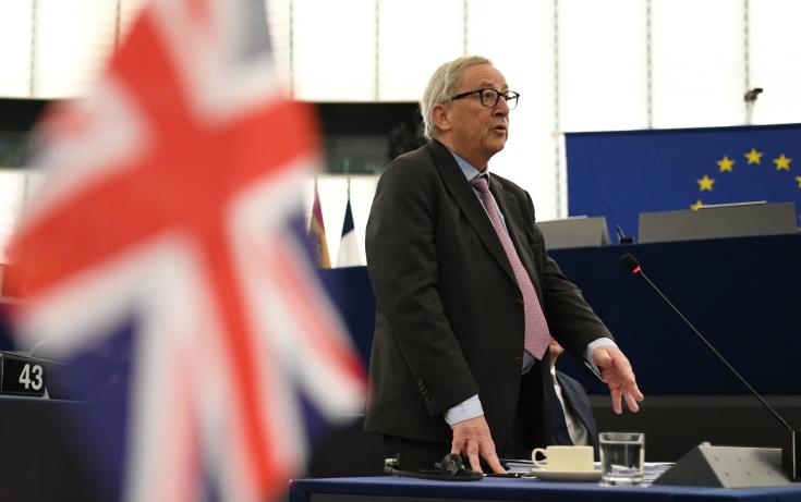 Παρουσία Τουσκ και Γιούνκερ η συζήτηση για το Brexit  στο Ευρωκοινοβούλιο