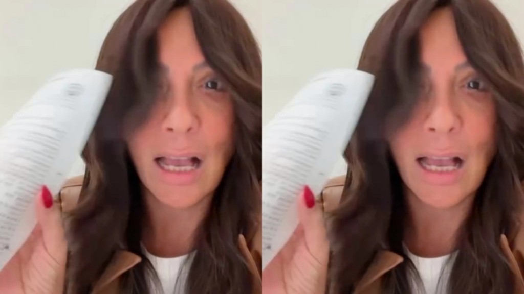 Απαγορεύτηκε η είσοδος στην Ελλάδα σε Τουρκοκύπρια που είχε τραγουδήσει εμβατήριο για την καταστροφή της Σμύρνης