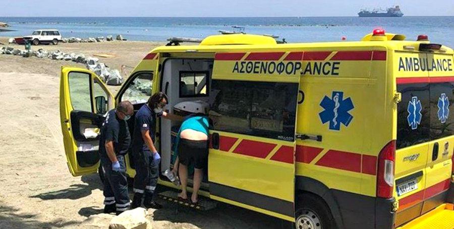 Τραγωδία στην Λεμεσό - Γυναίκα ανασύρθηκε νεκρή από τη θάλασσα 