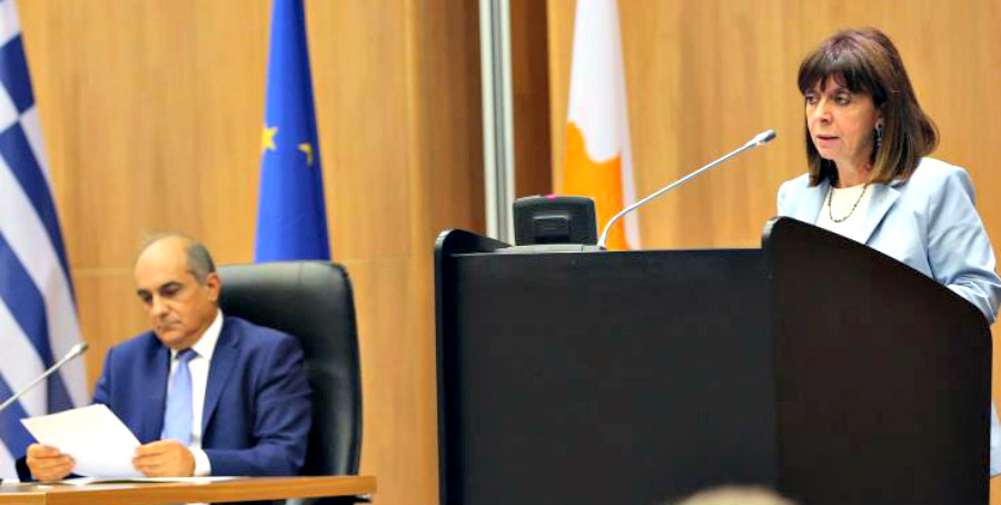 Η επανεκκίνηση διαπραγματεύσεων για Κυπριακό προϋποθέτει αποκλιμάκωση της έντασης, λέει η Σακελλαροπούλου 