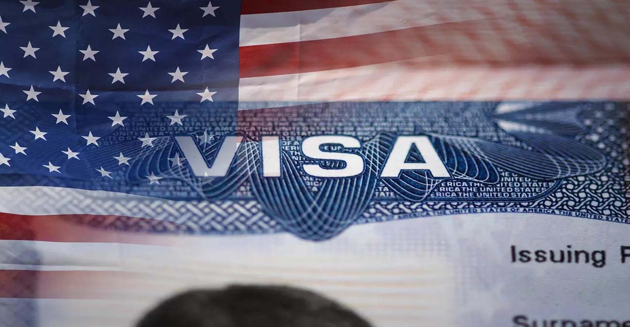 Η Βουλή κύρωσε τη συμφωνία-προϋπόθεση για το πρόγραμμα visa waiver των ΗΠΑ
